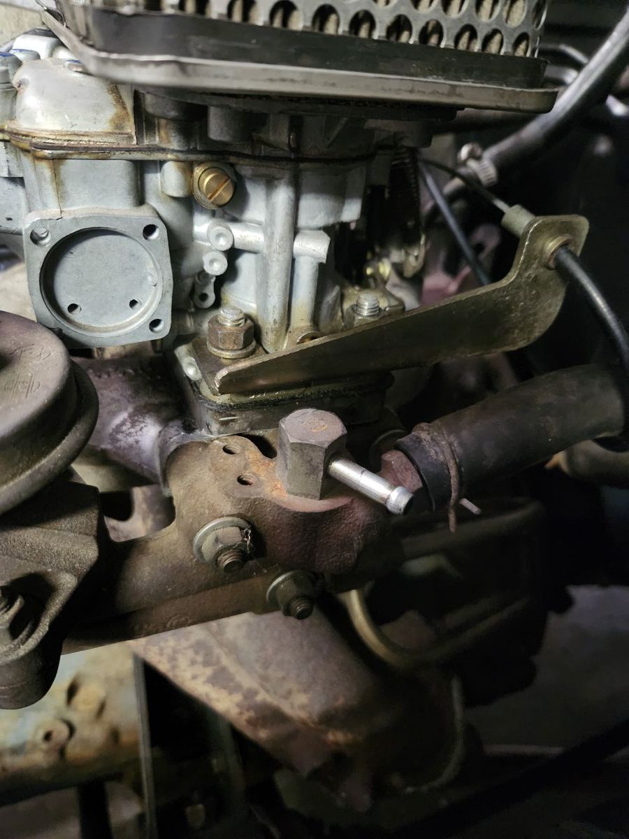 Where to connect these hoses to on 720 with Weber 32/36??! General