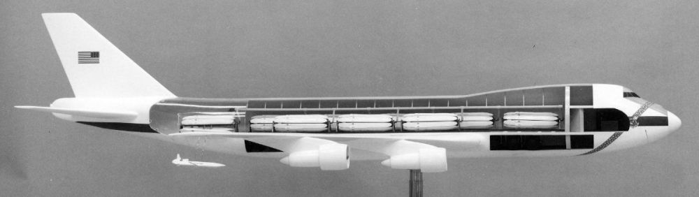 747 Boeing Cruise Missile Carrier Aircraft (CMCA) model (2).jpg