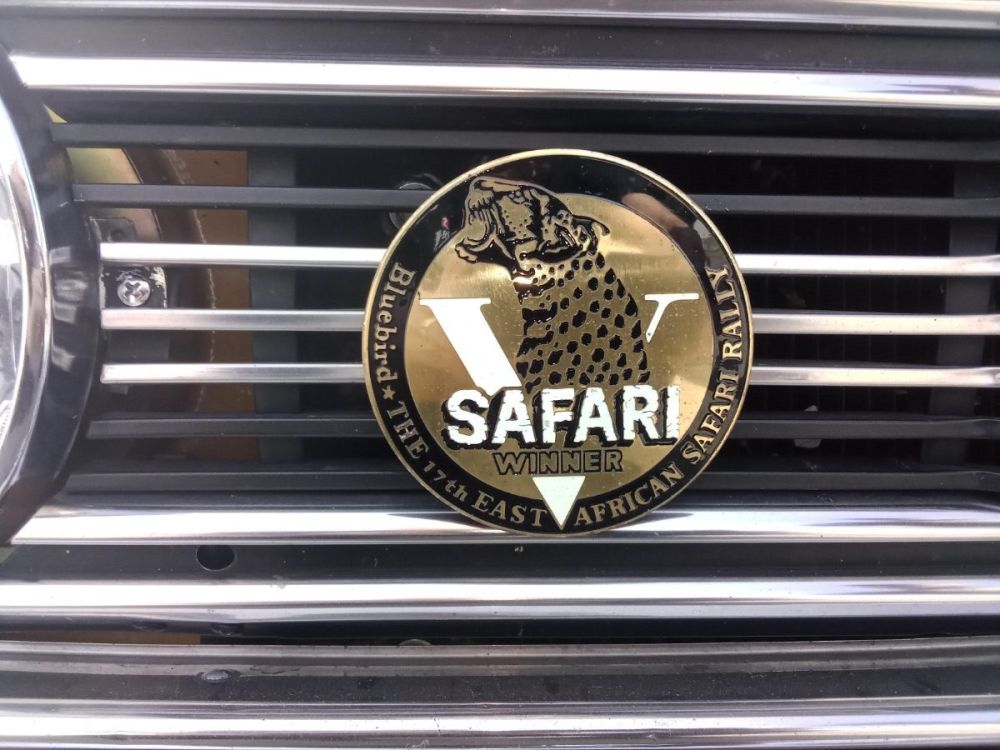 Safari_Rally_car_badge.thumb.jpg.7430d11e0cdfbf3396f1acaef36c3d42.jpg