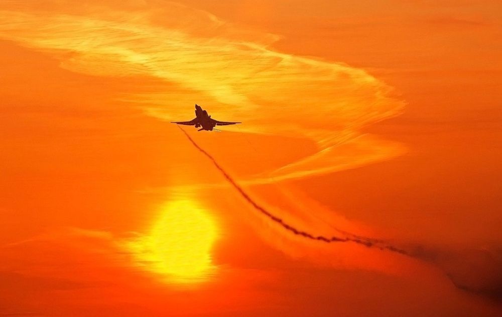 Tu-22M Backfire sunset (11).jpg