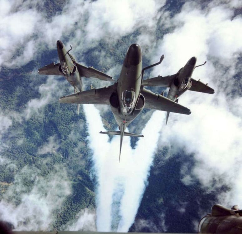 A-4K Skyhawk Kiwi Red Aerobatic Team ballisitc (1).jpg