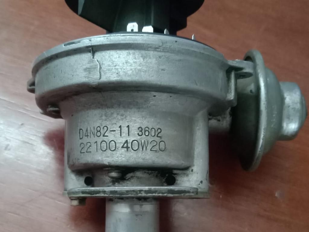 What distributor does a 1983 Nissan 720 King Cab Deluxe 4x4 with a
