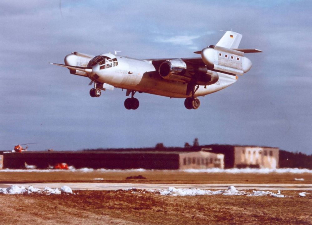 Do 31 Dornier VTOL jet (6).jpg