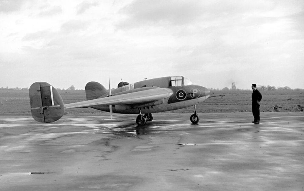 Handley Page HP.75 Manx, British tail-less experimental aircraft (15).jpg