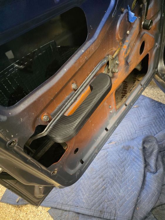 armrest2-Copy.thumb.jpg.fbe772fc97ce0682719dfa3864cffd64.jpg