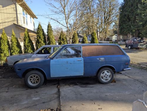 More information about "2 Door 72 510 Wagon"