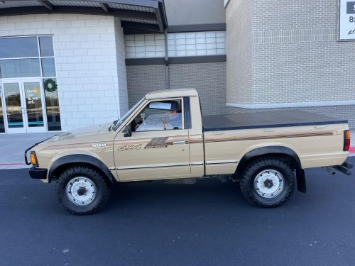 More information about "1984 720 Pickup For Sale"