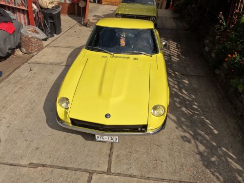 More information about "1971 Datsun 240z / 5 SP Trans / sunshine yellow NY"