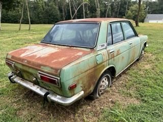 More information about "1971 4 door Datsun 510 - Parts Car"