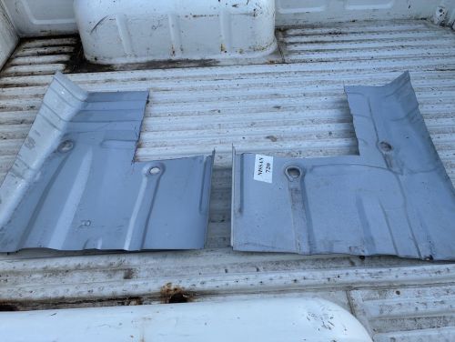 More information about "Nissan 720 floor pans (partial)"